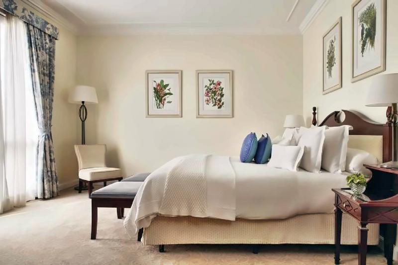 2 Bedroom Pool & Ocean View Suite