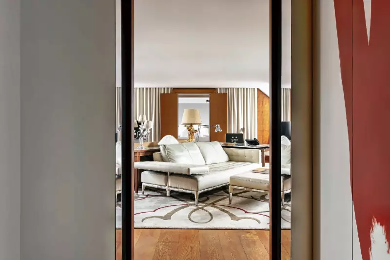 Penthouse Suite