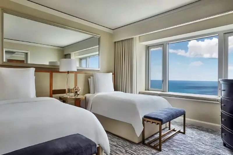 Lake View Room