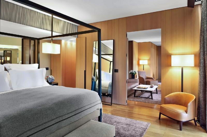 Premium Suite