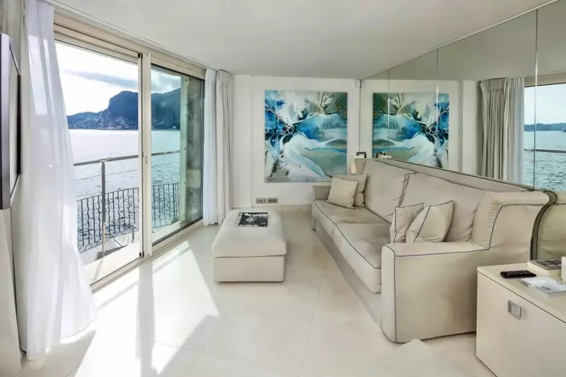 Le Parc Duplex Dream Suite