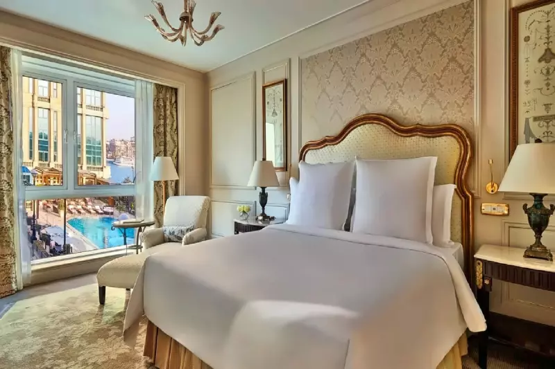 Four Seasons Executive Suite