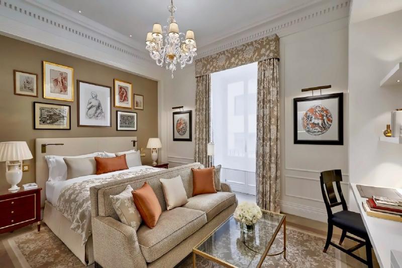 St. Regis Suite