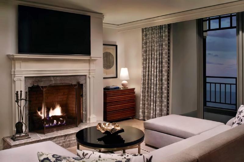 Ritz Carlton Presidential Club Suite