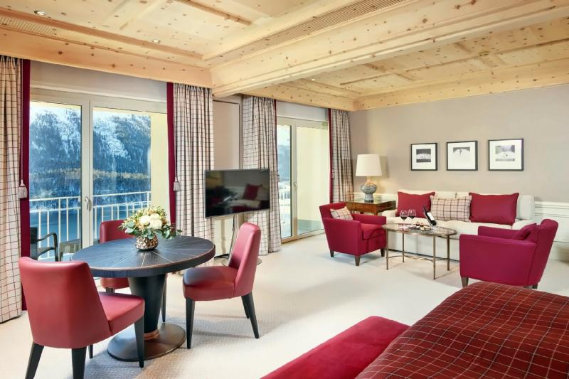 Deluxe Junior Lake Side Suite