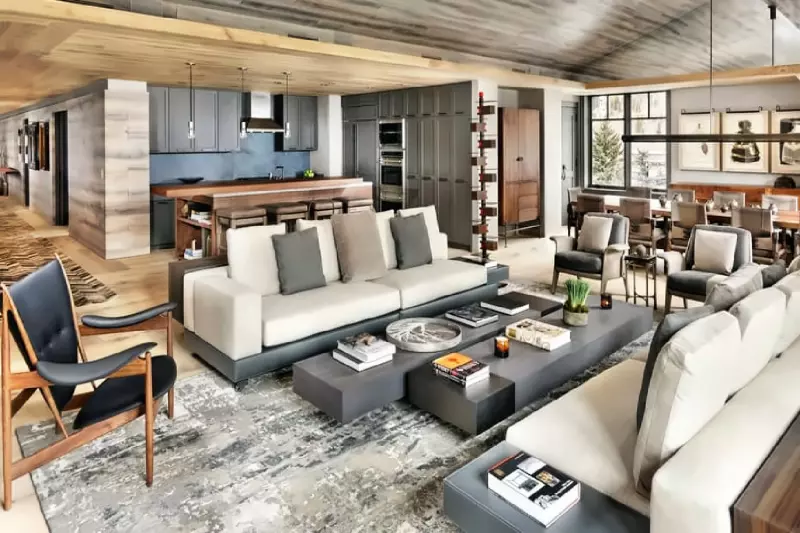 6 Bedroom Riva Ridge Residence