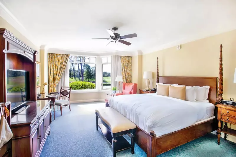 Deluxe Golf View Room