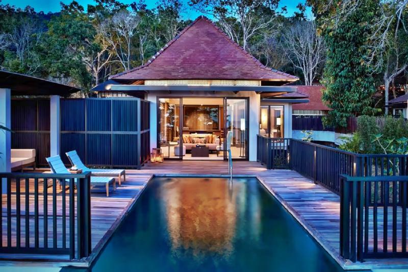 Ocean View Beachfront Pool Villa