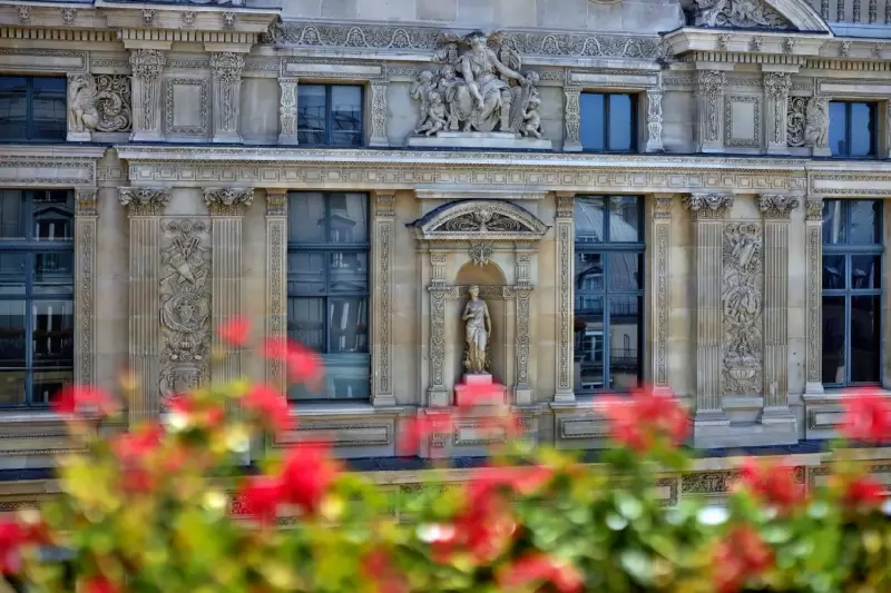 Superior Louvre Museum View Room 