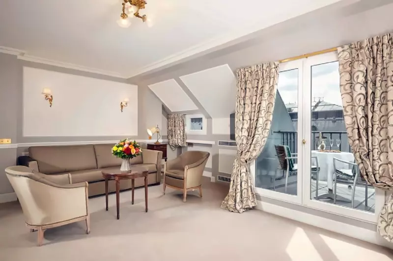 3 Bedroom Parisian Eiffel Tower View Suite 