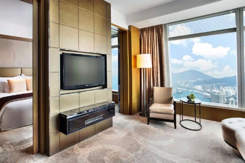 Club Deluxe Sea View Suite