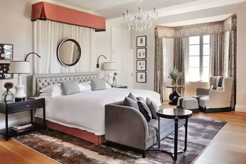 1 Bedroom Deluxe Suite 