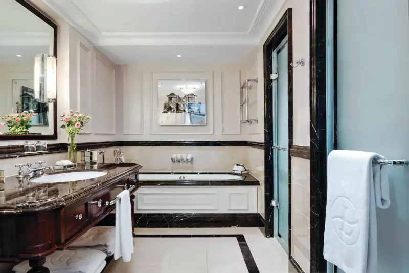 Club Junior Suite