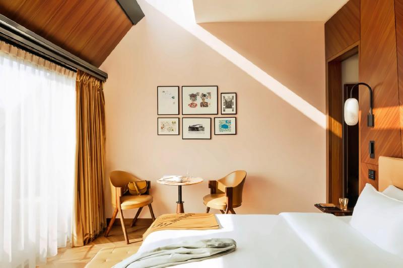Deluxe Terrace View Room