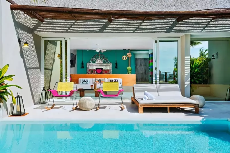 Escape Oceanfront Pool Suite