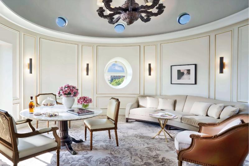 Ritz Suite 