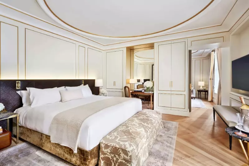 Palm Court Suite