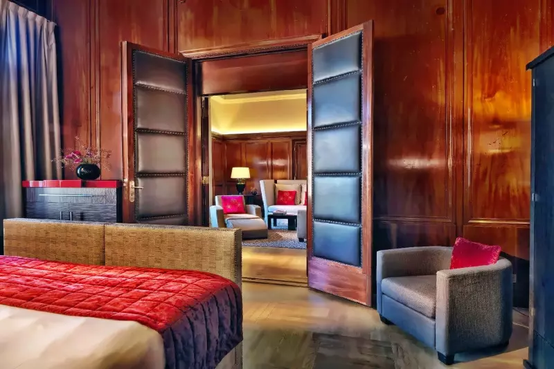 Grand City View Suite