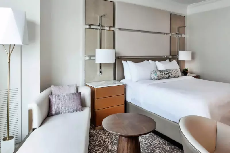 Mountain View Room