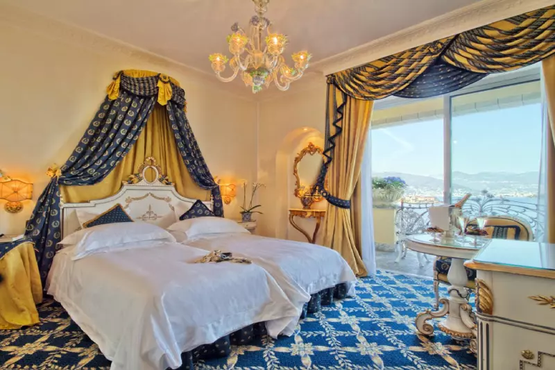 Deluxe Lake View Room