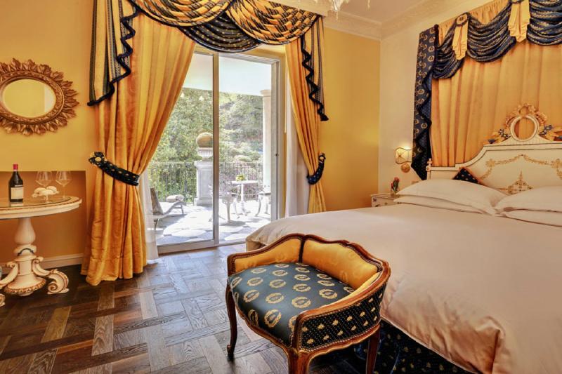 Deluxe Villa Amintina Room