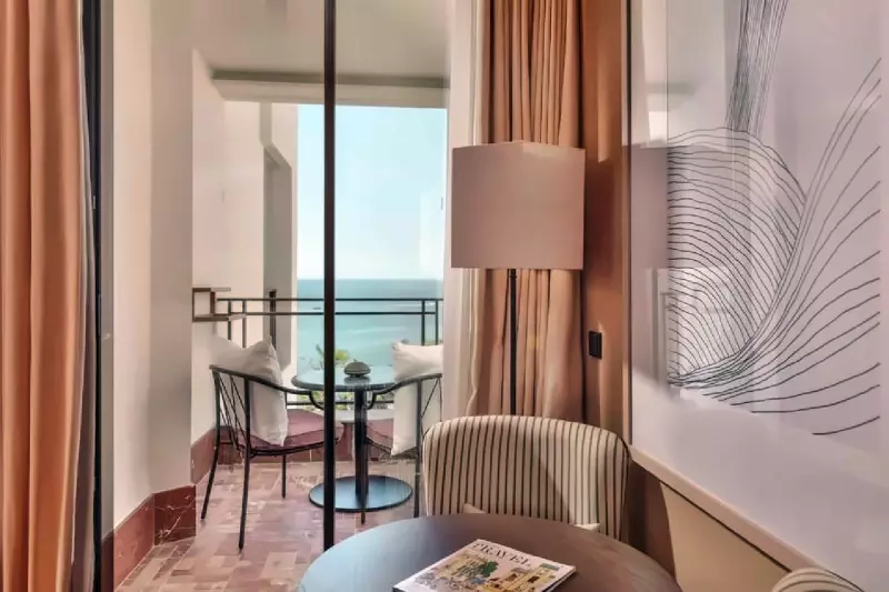 Supreme Side Sea View Terrace Room