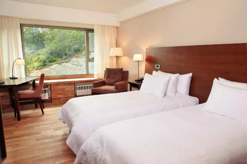 Superior Valley View Room
