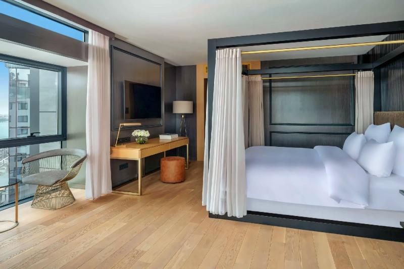 2 Bedroom Bosphorus View Imperial Club Suite