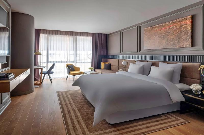 Luxury Taksim Square View Room