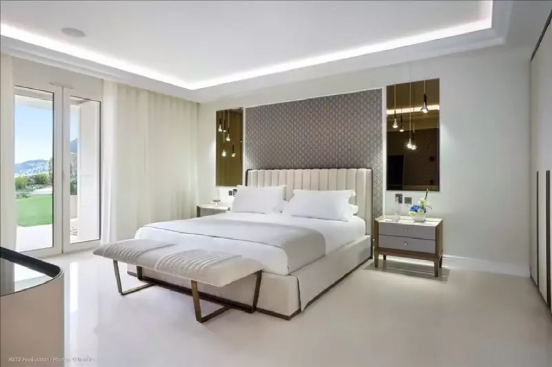 Ambassador Signature Suite