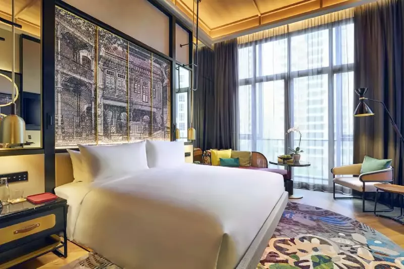 Deluxe Balcony Room 
