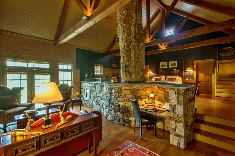 Charter Oak Cottage