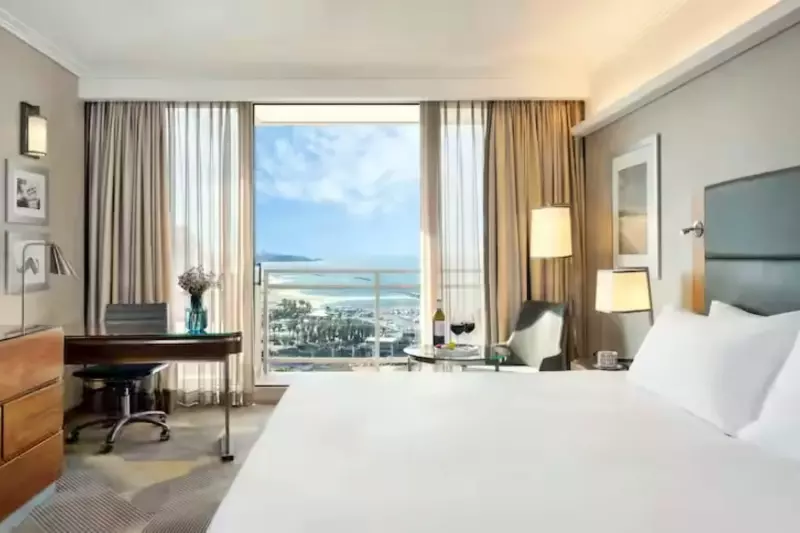Vista Premium Sea View Room