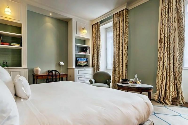 Superior Mountain View Room 