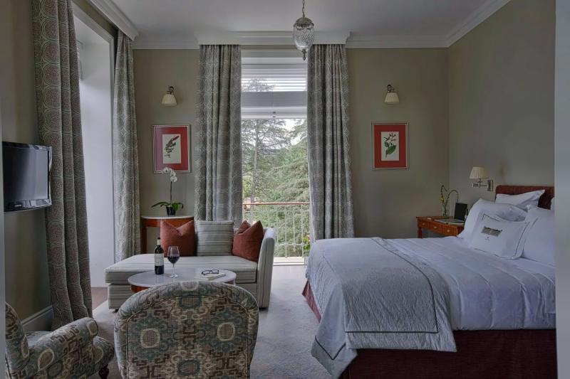 Privilege Park View Room 