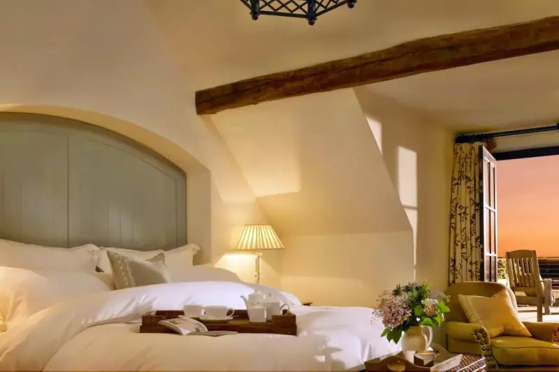 Premier Courtyard View Room