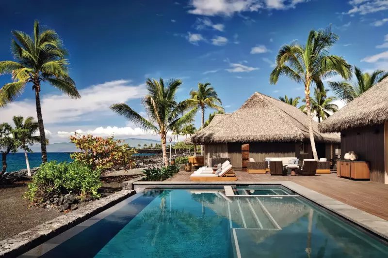 4 Bedroom Oceanfront Maheawalu Suite