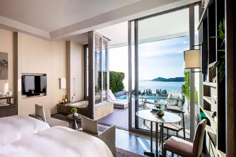 Seascape Ocean View Pool Room