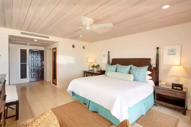 Ground Floor Beachfront Deluxe Room