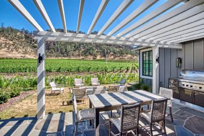 Book Four Seasons Napa Valley CA, USA with VIP benefits