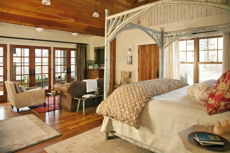 Bluebird Cabin