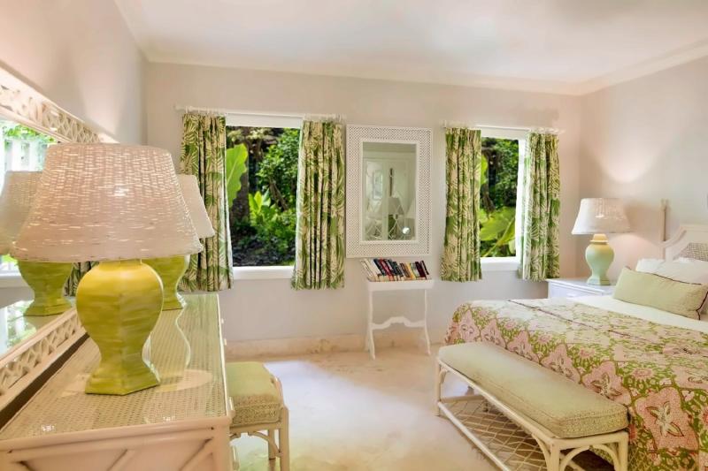 Upper Circle Suite 