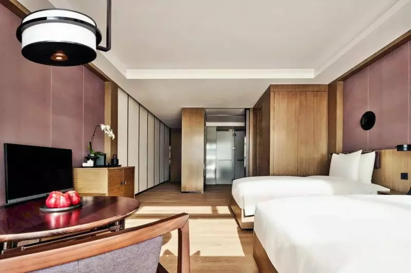 Club Grand Room