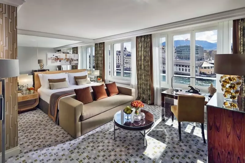 Deluxe River View Room 