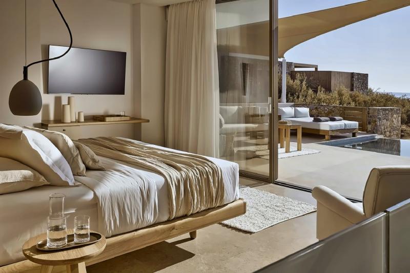 2 Bedroom Olive & Sea Harbor View Pool Suite