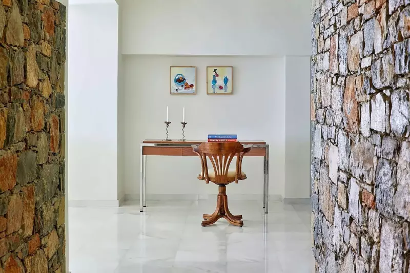 3 Bedroom Aphrodite Seafront Pool Club Suite