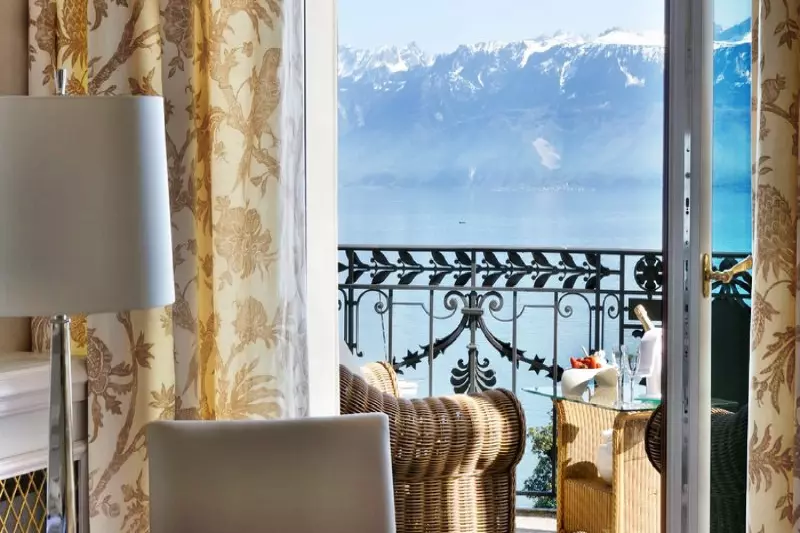 Léman Junior Lake View Suite