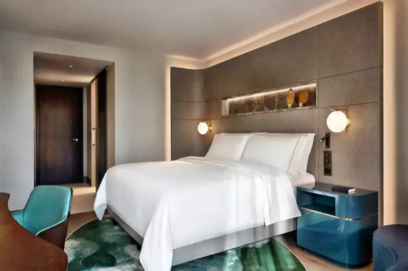 Signature Room