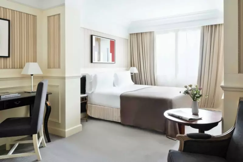 Courtyard View Room