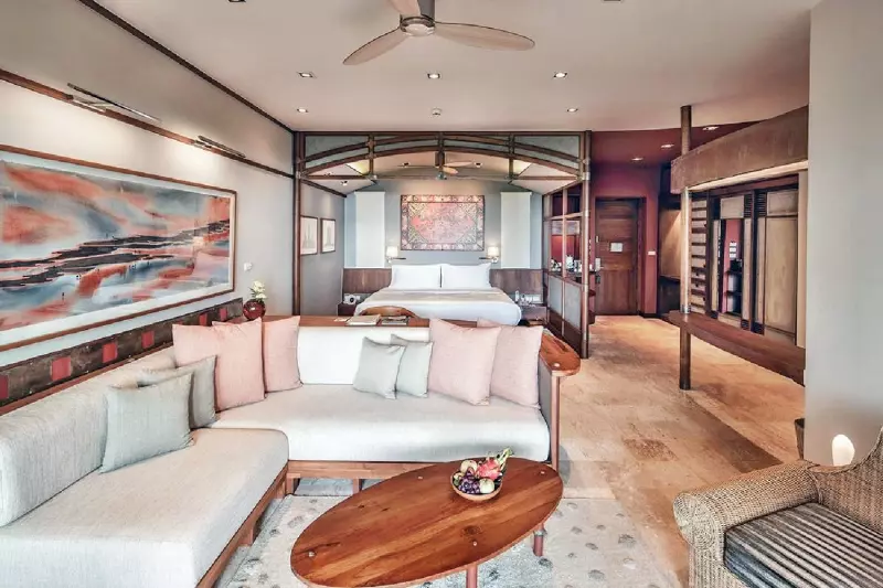 Superior Garden View Suite